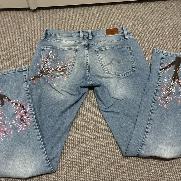 HANDPAINTED Pepe Jeans Slim Fit Mid Waist Jeans (27) - Picture 5 of 13